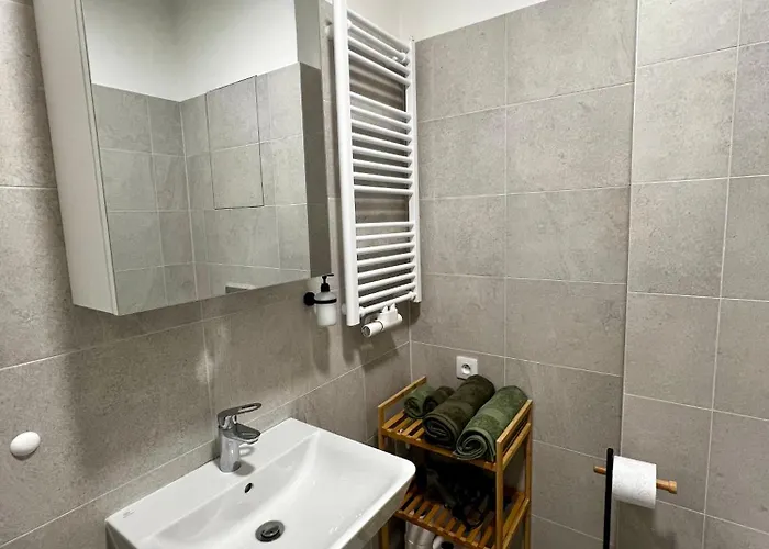 Apartament Prague Airport *